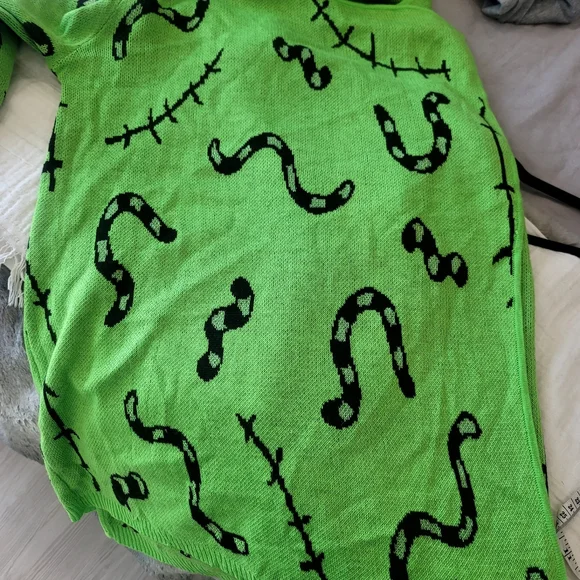Disney Green Hooded Cardigan with Black Accents - Picture 10 of 15